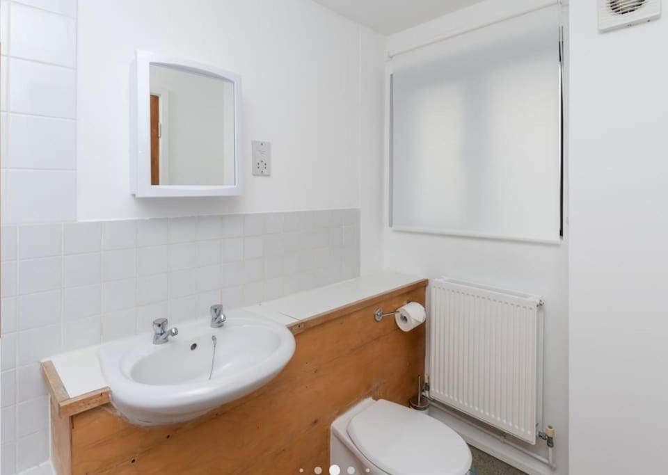 לונדון Bright, Nice Interior, Close To The City, 2 Bedroom Apartment מראה חיצוני תמונה
